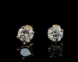 Diamond Stud Earrings in 14k Gold