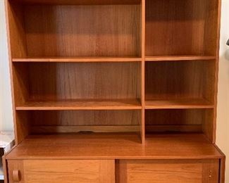 Bookcase w Sliding Doors (needs a little love)