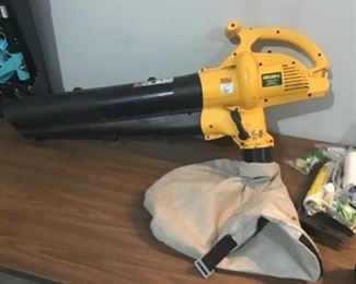 Yardman Mulching/Blower/Vacuum (Model YMESV1300)
