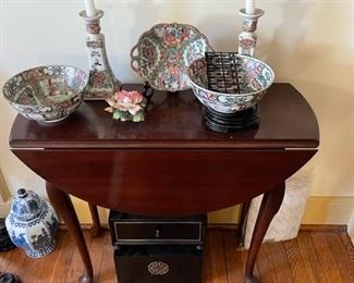 Small drop leaf table, more Rose Medallion