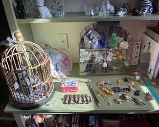 Cat jewelry, beautiful metal bird cage with cat items, collection of FM cat figures