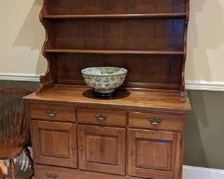Thomasville Welsh Valley solid cherry china hutch