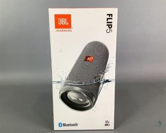 JBL Portable Speaker
JBL Flip 5 portable bluetooth speaker.