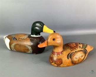 Vintage Wooden Ducks
Includes a hand painted novelty duck and a Telemania Mallard novelty duck telephone.