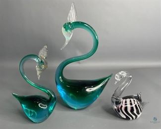 Glass Swans
Blown Glass Swans range from 4" to 9".
