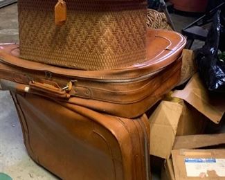 Leather 3 piece luggage set w wheels, picnic basket
