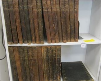 ENCYCLOPEDIA BRITANNIA 1910- 1911 SET OF 28 BOOKS. SURFACE WEAR FROM USE, TIPS OF TWO BINDING MISSING