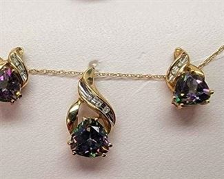 002 10kt Mystic Topaz W Diamonds Necklace  Earrings