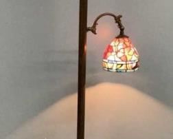 STAINED GLASS FLOOR LAMP