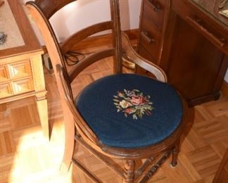 6 Vintage Chair