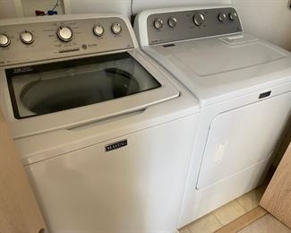 Maytag Bravos Washer and Electric Dryer Set (2015)