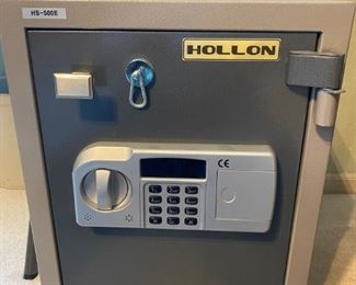 SOLD - Hollon HS-500 Home Fireproof Safe (new price $360)