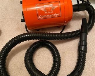  Metrovac 4.0 High Powered Dog Blower- Model AFTD-3 (New price $ 225)