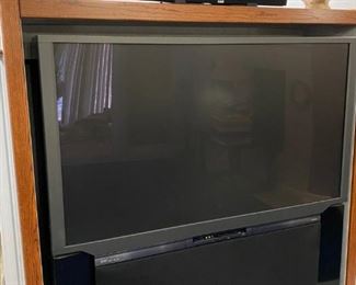 $160.00 - Hitachi, 65" Ultravision Digital HDTV