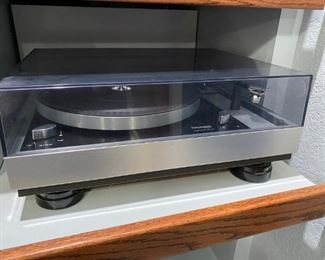 SOLD DT - Thorens TD145 MkII Turntable