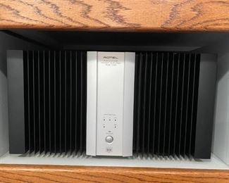 ROTEL Five Channel Power Amplifier RMB-1095