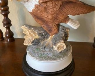 $ 18.00 - Americana Birds in Flight Porcelain Eagle on Stand - 6"x7"