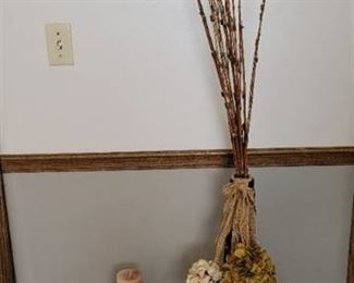 Home Decor (Candles, Stands and Floral)