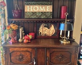 FAB-u-lous  antique barley twist Welsh dresser with wonderful display space