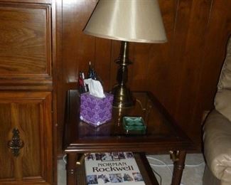 end table w/lamp