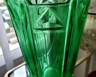 Art deco green vase