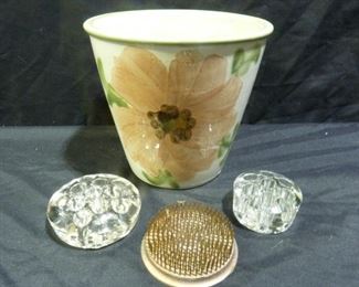 Louiseville Stoneware Ceramic Pot & 3 Flower Frogs