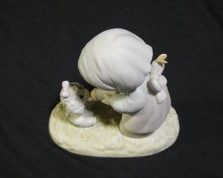 Precious Moments 1987 Members Only Figurine