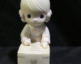 Precious Moments 1987 Symbol of Membership