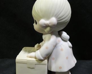 Precious Moments 1987 Symbol of Membership