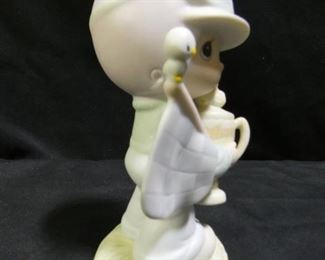 Precious Moments 1984 Members Only Figurine