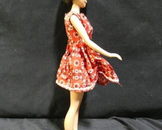 1962 Midge with Accessories & Magazine