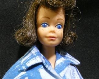1962 Midge Barbie with Accessories & Magazine