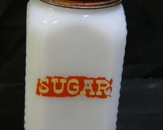 Vintage Salt & Shugars Mammy Salt, Miltkglass ++