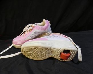 Girls Skating Shoes, Badminton, Water Guns ++