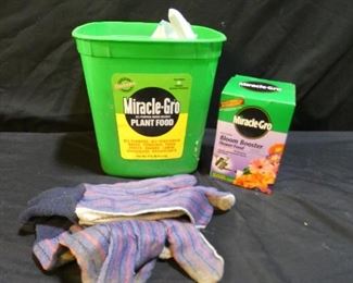 Miracle Grow Fertilizer & Insect Killer