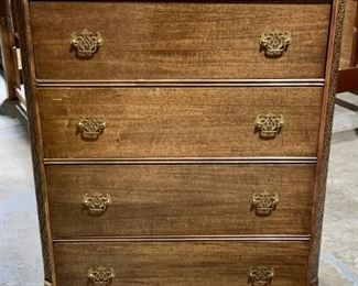 Carved Traditional 5 Drawer Chest