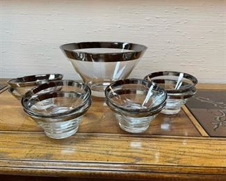 Mid-Century Salad Bowl Set