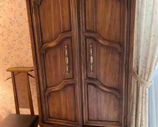 Vintage Burlington House Furniture Wardrobe - Bedroom Set 