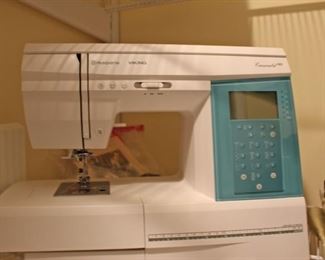 Husqvarna Viking Emeraldl 183 Sewing Machine