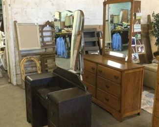 Dressers with mirrors