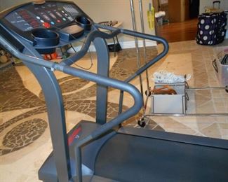 Life Fitness T3 treadmill ( $ 400 )