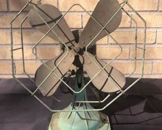 14in Vintage Electric Fan Fitzgeral Mfg. Co. as is