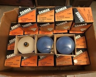 Lot of (19) Damar Outdoor Amber Weather Proof