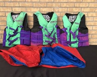 (4) Rafting Lot: 1-Raft & 3-Life Vests