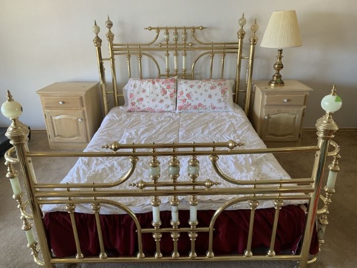 Brass Queen Size Headboard and Footboard, Calvin
Klein Comforter and Scalloped Quilt. (Nightstands and Lamp Not Included)
