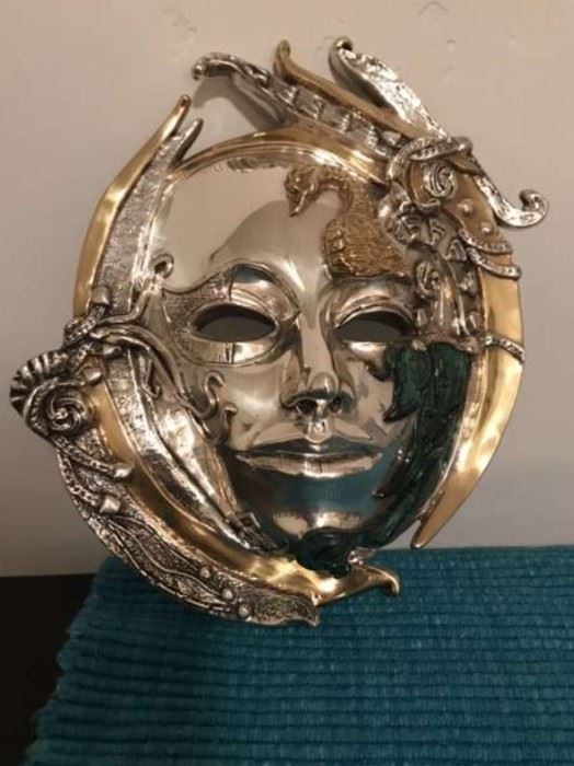 
24k Plated & Silver Plate Mask 