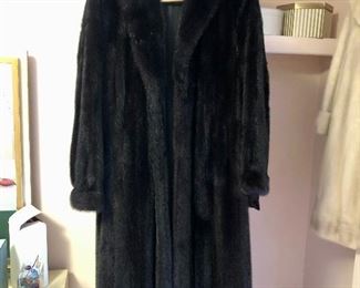 Beautiful Black Mink coat, nice shine, good condition, matching hat