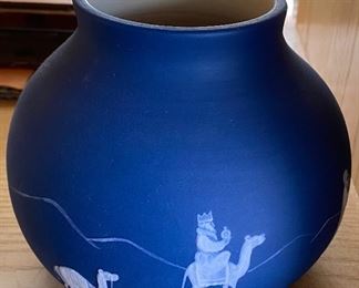 Carolina Cameo Art Pottery Christmas Vase