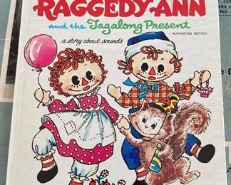 Raggedy Ann Tell-A-Tale Book