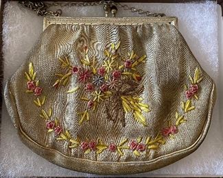 Antique Embroidered Ladies Purse/Handbag